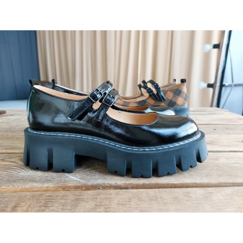 Туфлі Мері Джейн чорні лаковані 1