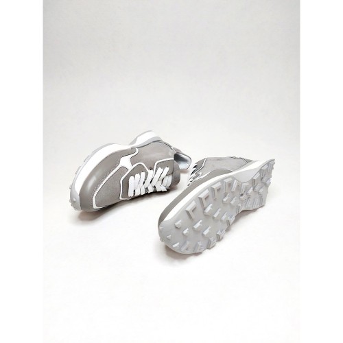 BUTTERFLIES серые 4