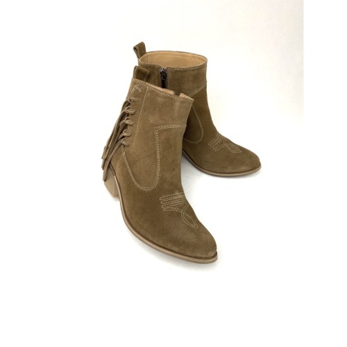 Козаки з кітицями гірчичні 4