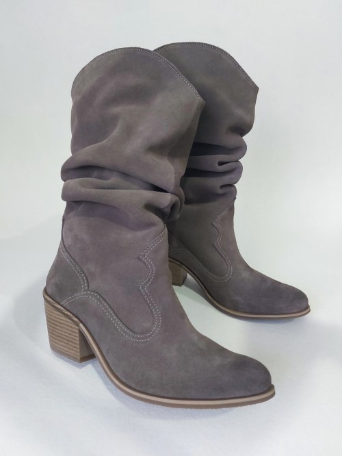 Козаки призібрані, замша, колір Візон 