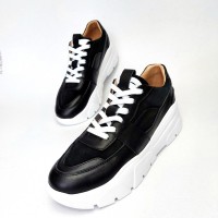 Кроссовки QUEEN черные